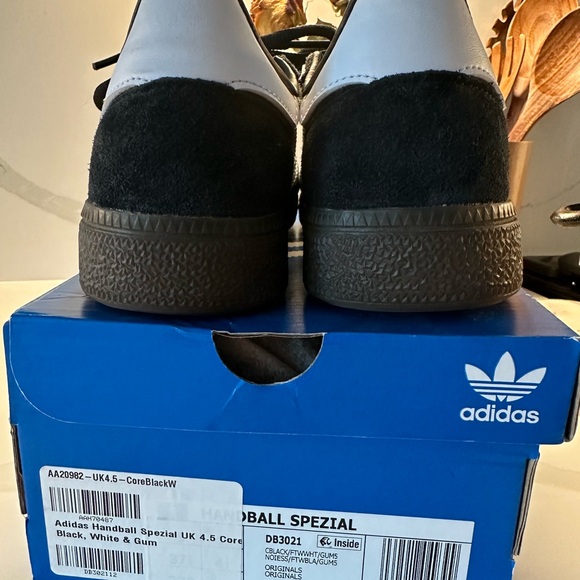Adidas Handball Spezial - Core Black/Cloud White/Gum - Picture 3 of 3